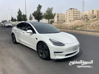  4 TESLA MODEL 3  للبيع كاش أو دفعه والباقي أقساط