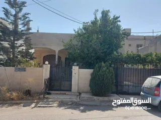  1 بيت مستقل للبيع  في مأدبا مقابل مستشفى النديم الحكومي