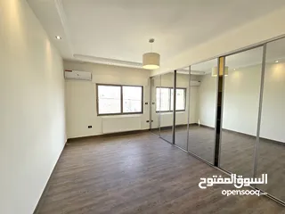 11 عبدون شقة دوبلكس ارضية مع مدخل خاص للإيجار مكونه من 4 نوم
