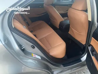  6 Lexus IS 200T 2016