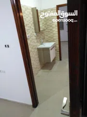  25 شقة مشطبة حديثا للبيع