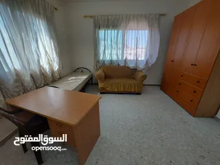  4 يتوفر شقة للطالبات Furniture apartment for female students