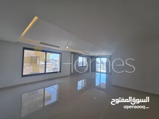  1 شقة طابق تسوية للبيع في دابوق بمساحة بناء 300م