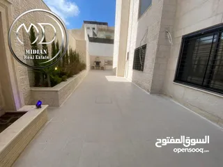  16 شقق ارضية و طوابق مكررة و أخير مع روف للبيع الرابية مساحات 200م مع تراسات و حدائق جديدة لم تسكن بأسع