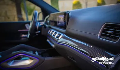  9 Mercedes-AMG GLE 53 2021