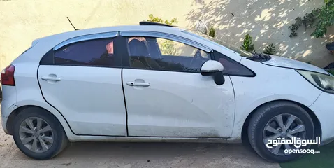  2 كيا برايد ديزل 2014 يد أولى فحص نخب التبديل على توسان 2017 مع دفع الفرق