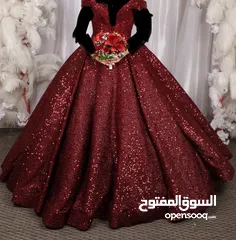  1 فستان خطبة مميز للبيع لون خمري