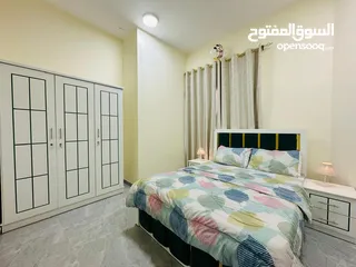  9 F3 / قرب دوار السفينة غرفة وصالة للايجار الشهري الشامل - مفروشة فرش جديد - 2 بلكونة  - شامل الفواتير