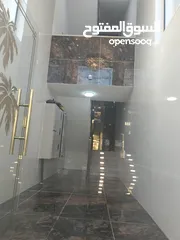  8 شقق فاخرة للبيع
