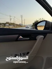  21 باسات  بنزين 1800 تيربو موديل 2012 المسافه المقطوعه 115،800 فل عدا فتحه بصمه بواب  بصمه تشغيل