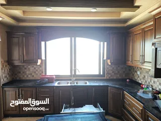  2 مطبخ خشب جوز سلط +مطيبخ المنيوم
