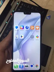  11 جهاز هواوي y9 2019 بحالة الوكالة استعمال بسيط .. كما هو موضح بالصور معاه شاحن وسماعات