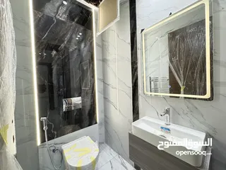  9 شقة طابق شبه ارضي للبيع مساحة 200م مع ترس وحديقه وكراج 250م بأجمل مناطق خلدا (مشروع 114