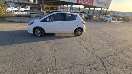  4 تويوتا يارس هايبرد  Toyota yaris hybrid