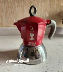  1 جهاز  موكا بوت صنع القهوة. Moka pot