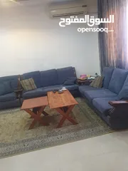  8 طقم جلوس مورس عشر مقاعد تنتين ثلاثية وأربعة مفردة خشب زان تقيل بحالة جيدة