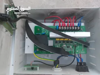  3 منظم كهرباء / مثبت كهرباء