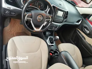  11 جيب شيروكي. Jeep cherokee 2016