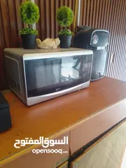  4 معدات  محل معجنات للبيع بحاله جيده جدا لعدم التفرغ للبيع
