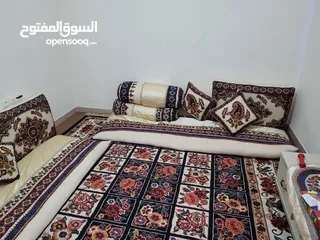  1 باتيه مطرزة يدويا