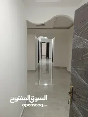  19 شقة طابق ثاني بافضل مواقع الزرقاء الجديدة شارع الفلاتر بالقرب من salezi woman