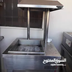  17 بضاعه مطعم تامه للبيع