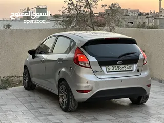  5 فورد فيستا ترخيص 2014 جير عادي