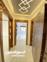  4 شقة فاخرة طابق اخير مع روف دوبلكس 200 متر وتراس 60 متر خلف الجامعة التطبيقية اطلالة دائمة بسعر مميز
