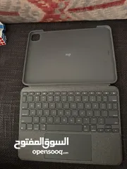  2 iPad Pro 11” keyboard -  Logitech Combo Touch - 1st 2nd 3rd and 4th generation