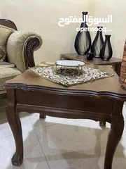  5 طقم كنبايات مع طقم طاولات