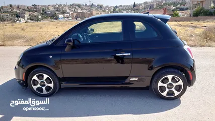  15 فيات 500e موديل 2017 لون اسود