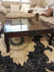  1 طقم طاولات وسط مستعملة استعمال نظيف