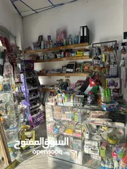  6 مكتبة قرطاسية والعاب للبيع