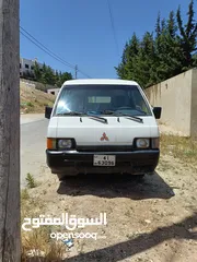  1 باص ميتشوبيشي (نقل بضائع) ديزل بحالة ممتازة على الشرط