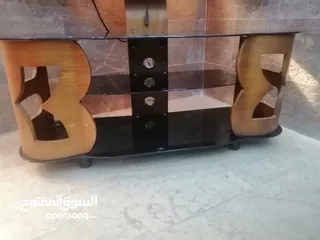  4 ميز تلفزيون لون صاجي