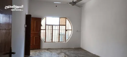  6 بيت للبيع  في حي المهندسين