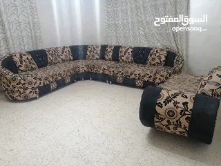  4 موريس للبيع لون بيج وبني مرتب