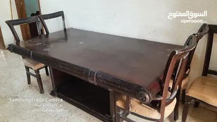  1 طاولة سفرة للبيع