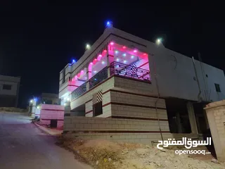  4 بيت للبيع بداعي السفر الموقع المفرق بلعما الحي الشمالي بجانب مسجد خالد بن الوليد  المالك الشيخ ماجد