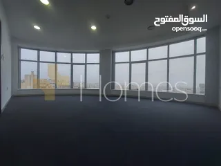 1 مكتب في منطقة راقية للايجار في ضاحية الامير راشد بمساحة بناء 190م