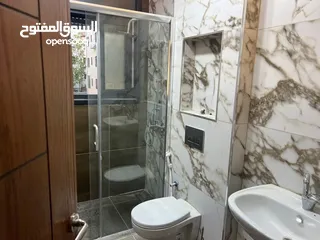  3 شقه فارغة للايجار في المصيون قرب  برافو
