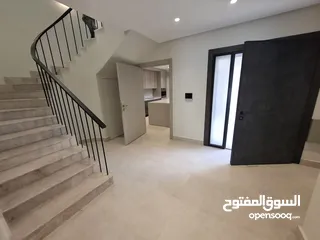  13 فيلا شبة مفروشة للإيجار ( Property 42250 )-175029420