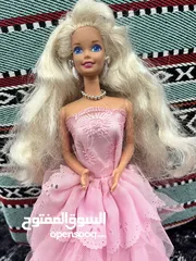  6 Barbie doll