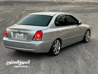  15 Hyundai XD 2004