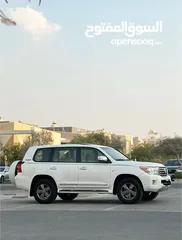  3 Toyota L/Cruiser VXR 5.7 - 2014