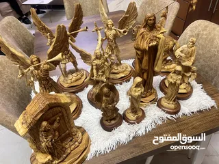  1 تماثيل خشب زيتون نحت يدوي احجام وأوزان مختلفة