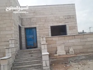  1 بيت قيد الانشاء للبيع