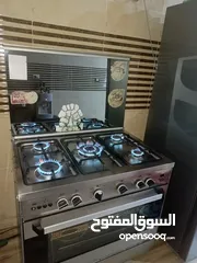  1 غاز للبيع نيوفيرسل نظام  ديجيتال تايمر بحاله جيده جدا مقاس 90