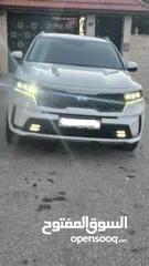  2 كيا سورنتو  فل الفل ما عدا فتحه الجب بصلاه ع النبي بالكرتونه