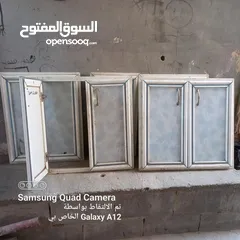  1 طقم كنب مكون من عشر مقاعد تفصيل وخزانة مطبخ ارضي وأبواب خزائن المنيوم وبوفيه للبيع السعر خاص
